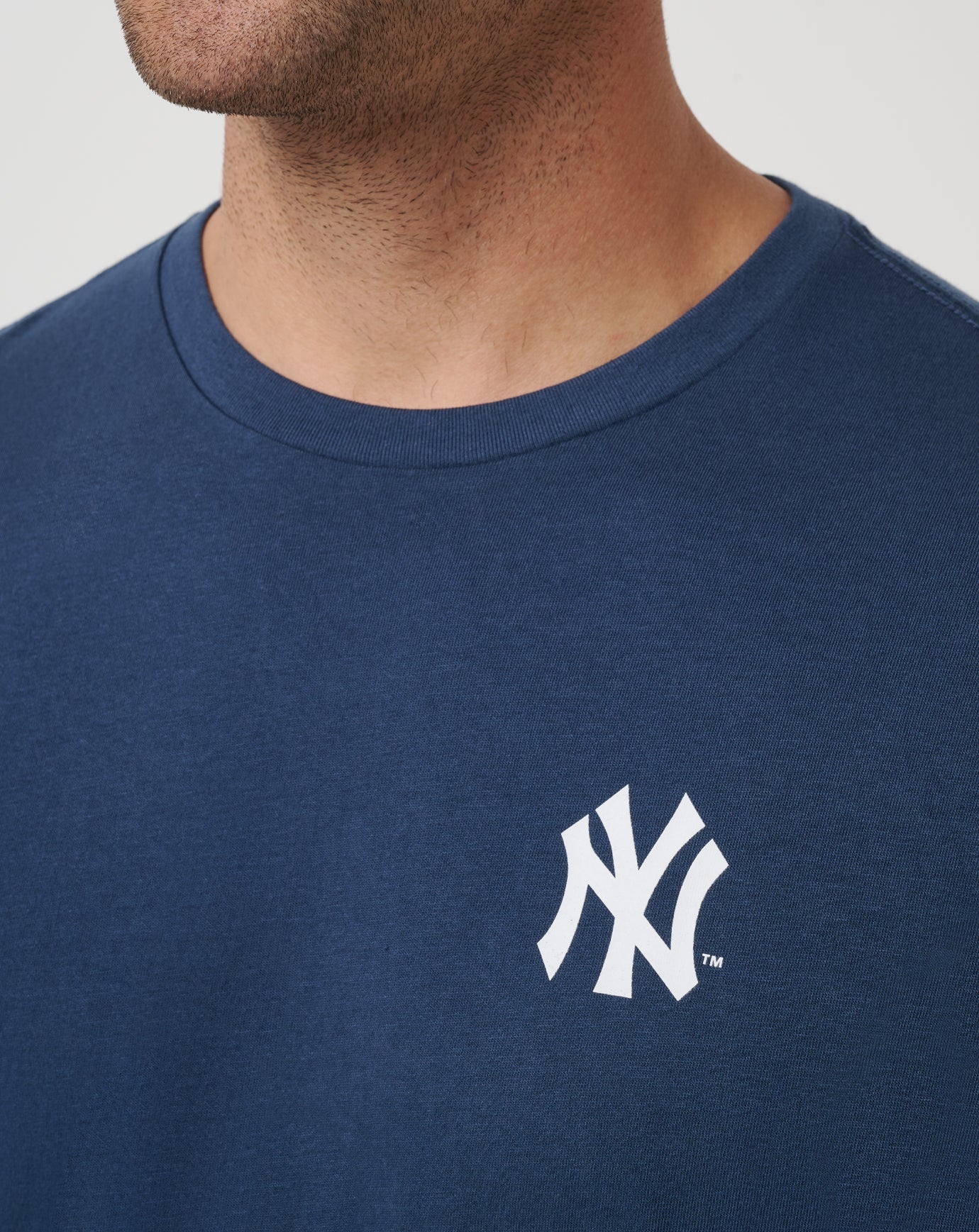 TravisMathew | New York Yankees Friendly Rivalry Tee