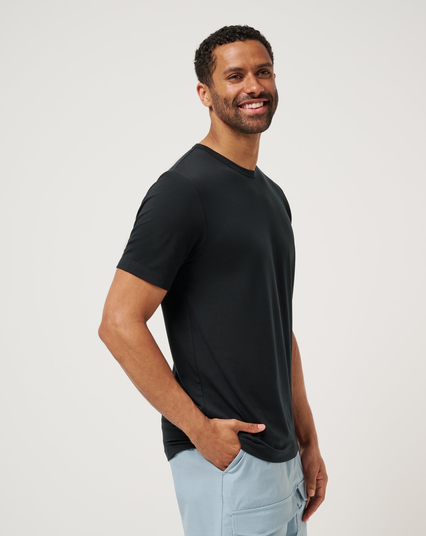 TravisMathew | Long Holiday Tee