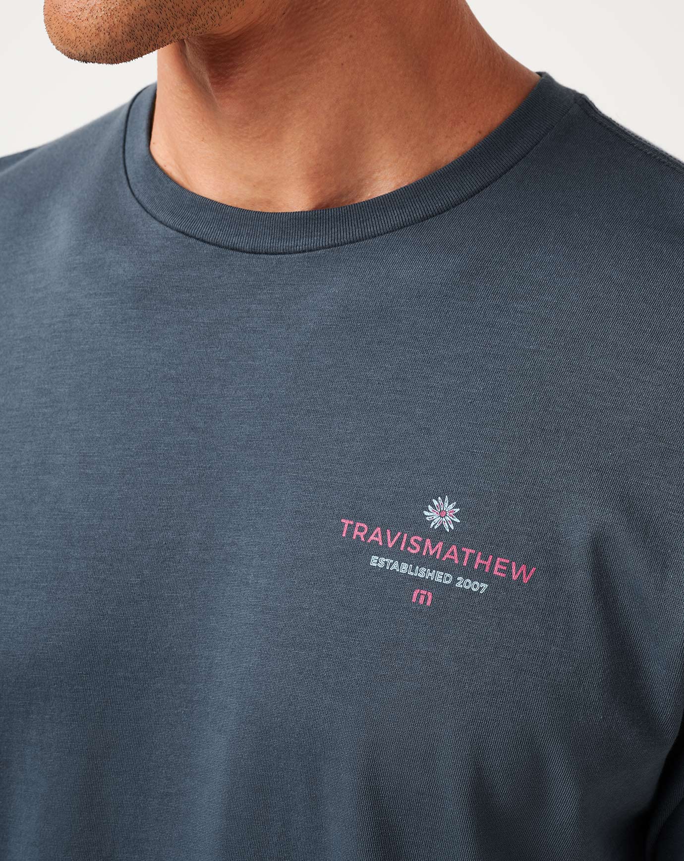 TravisMathew | Piece Of Paradise Tee