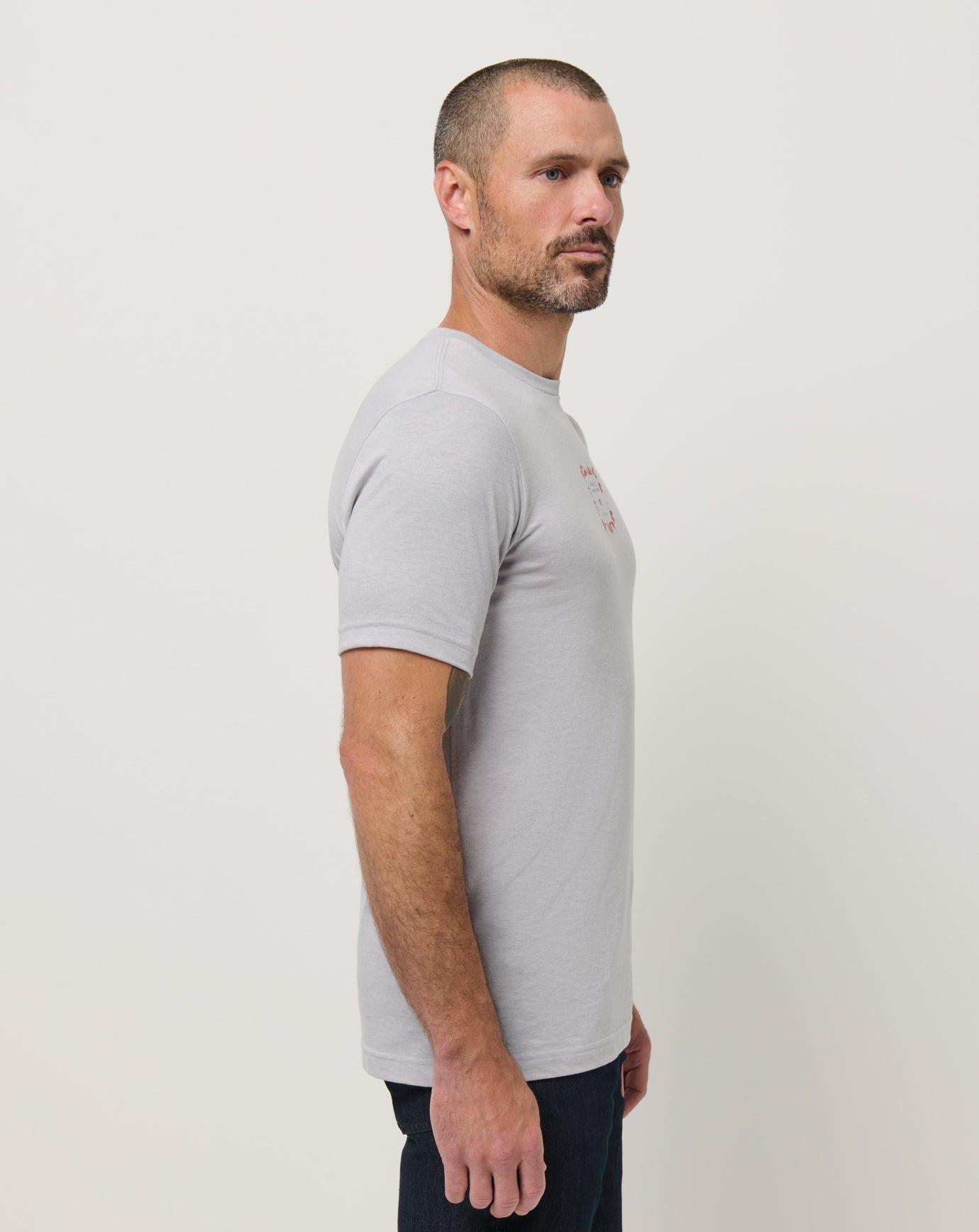 TravisMathew | Short Layover Tee