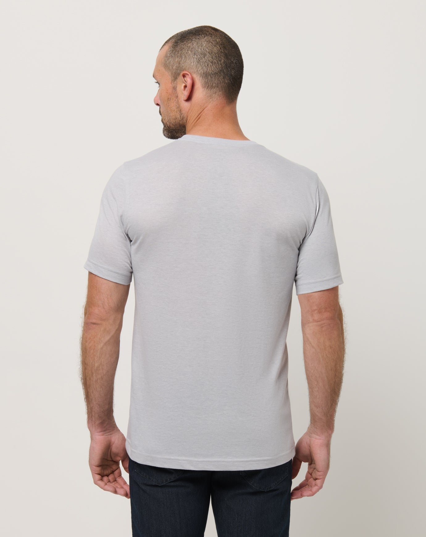 TravisMathew | Short Layover Tee