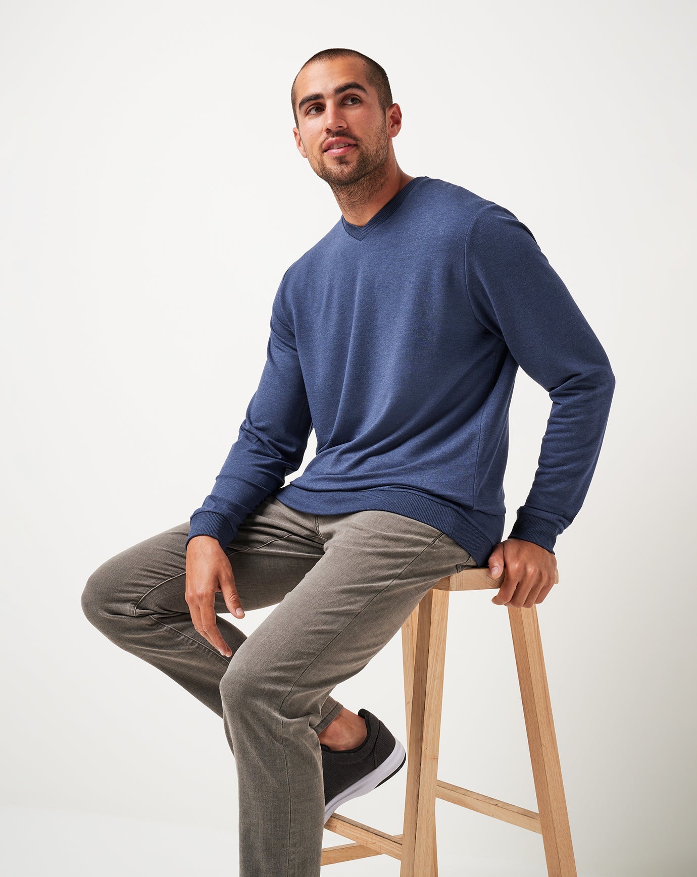 TravisMathew | Amenities V-Neck Crew