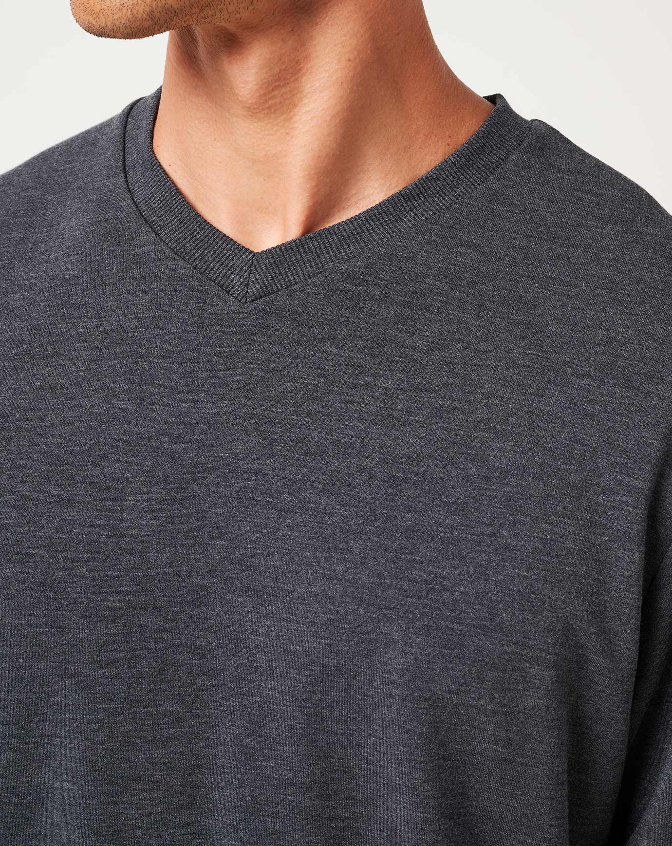 TravisMathew | Amenities V-Neck Crew
