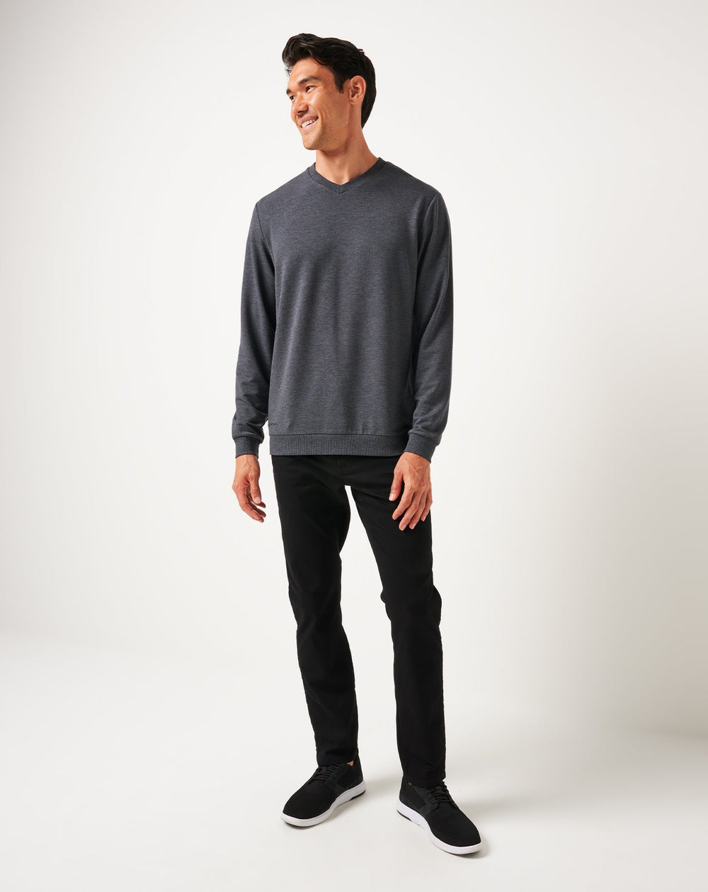 TravisMathew | Amenities V-Neck Crew