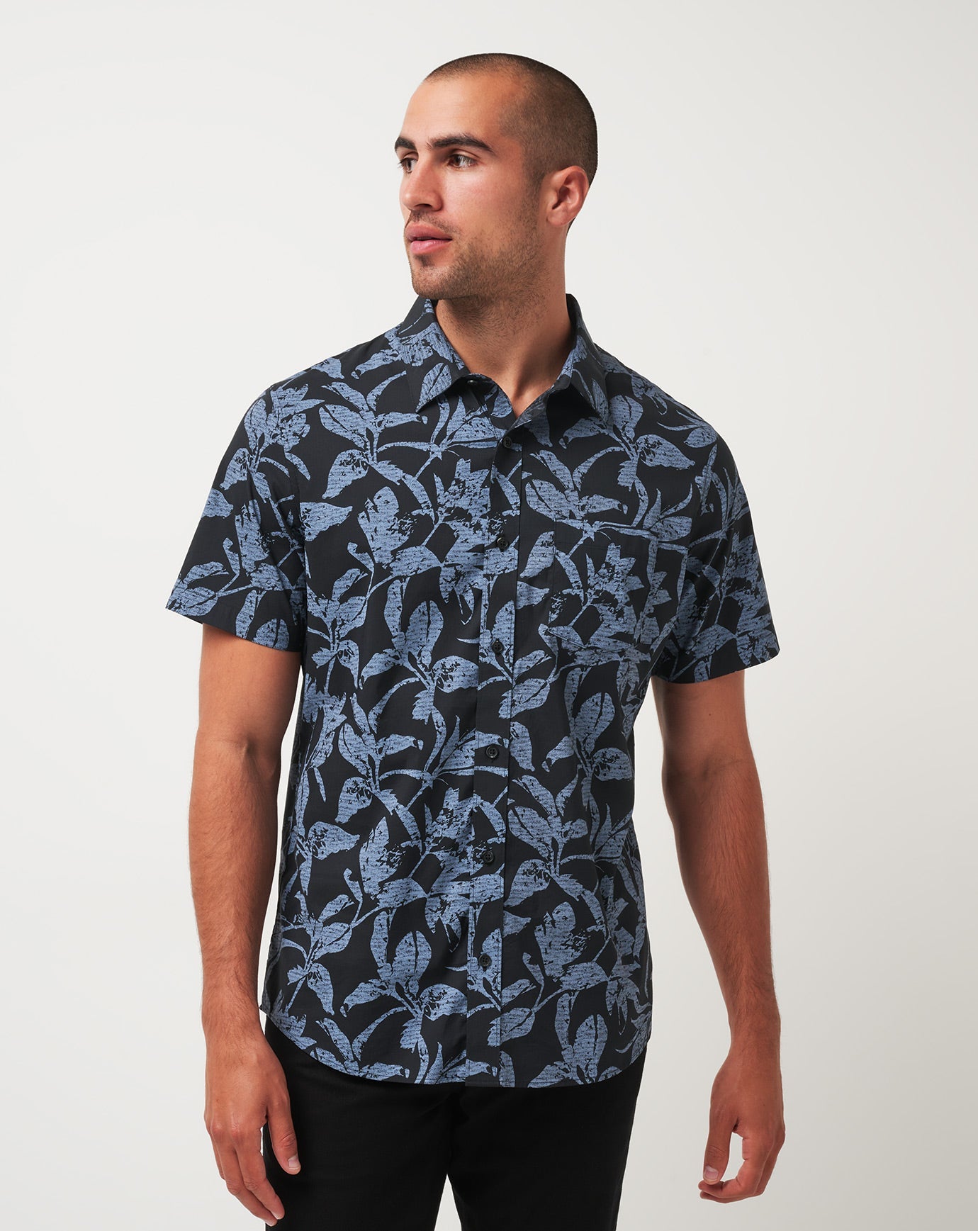 TravisMathew | Photo Finish Button-Up