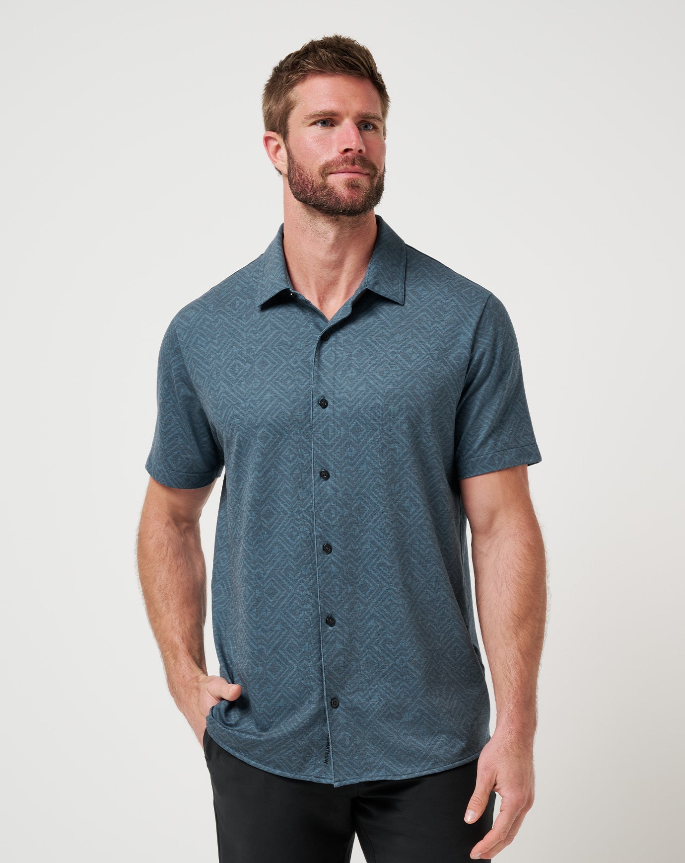 TravisMathew | Knit Featherweight Night Button-Up