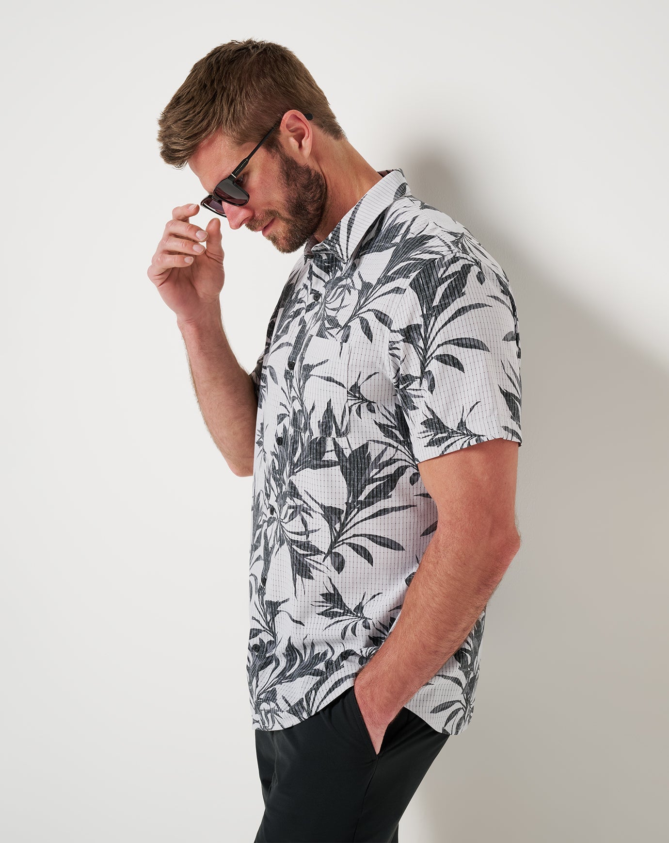 TravisMathew | Light Map Button-Up