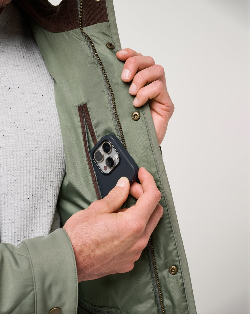 TravisMathew | Highlander Jacket