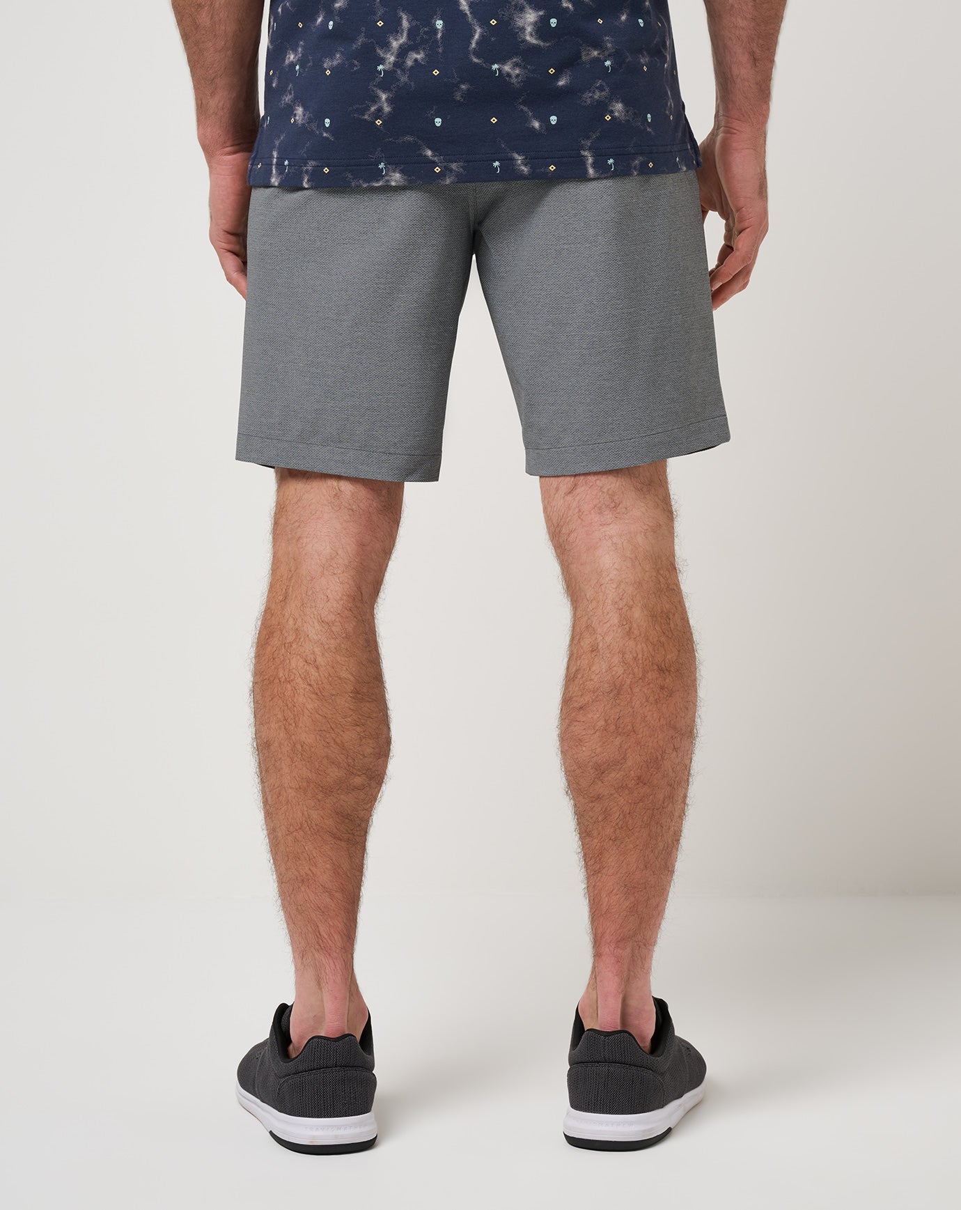 TravisMathew | Call An Audible Short 9In