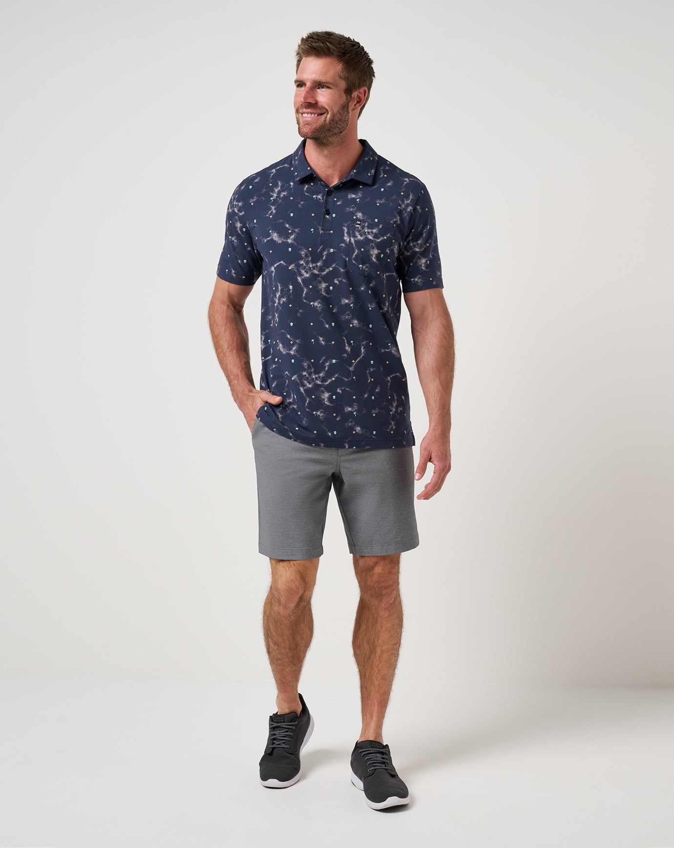 TravisMathew | Call An Audible Short 9In