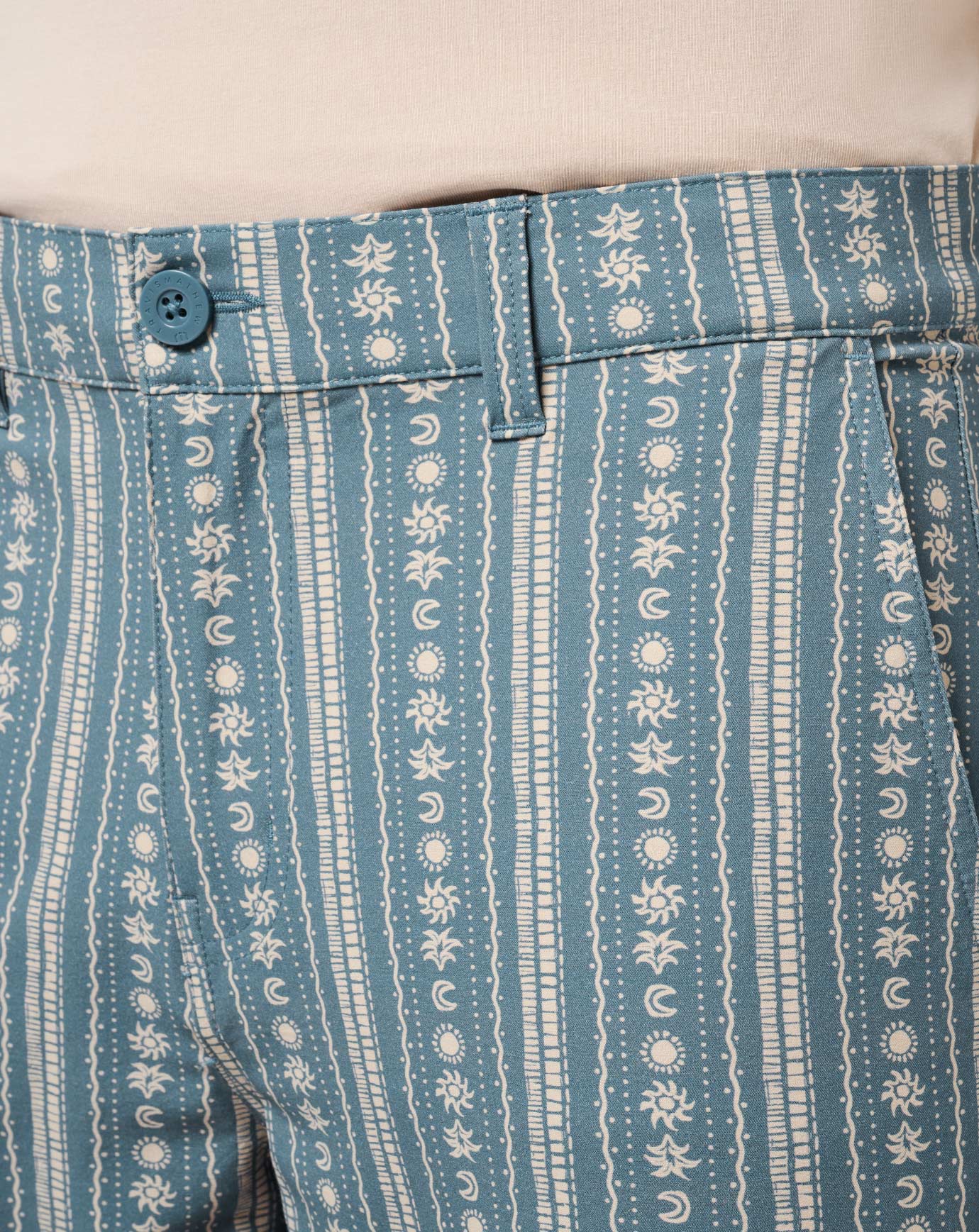 TravisMathew | Tech Chino Print Short 8In