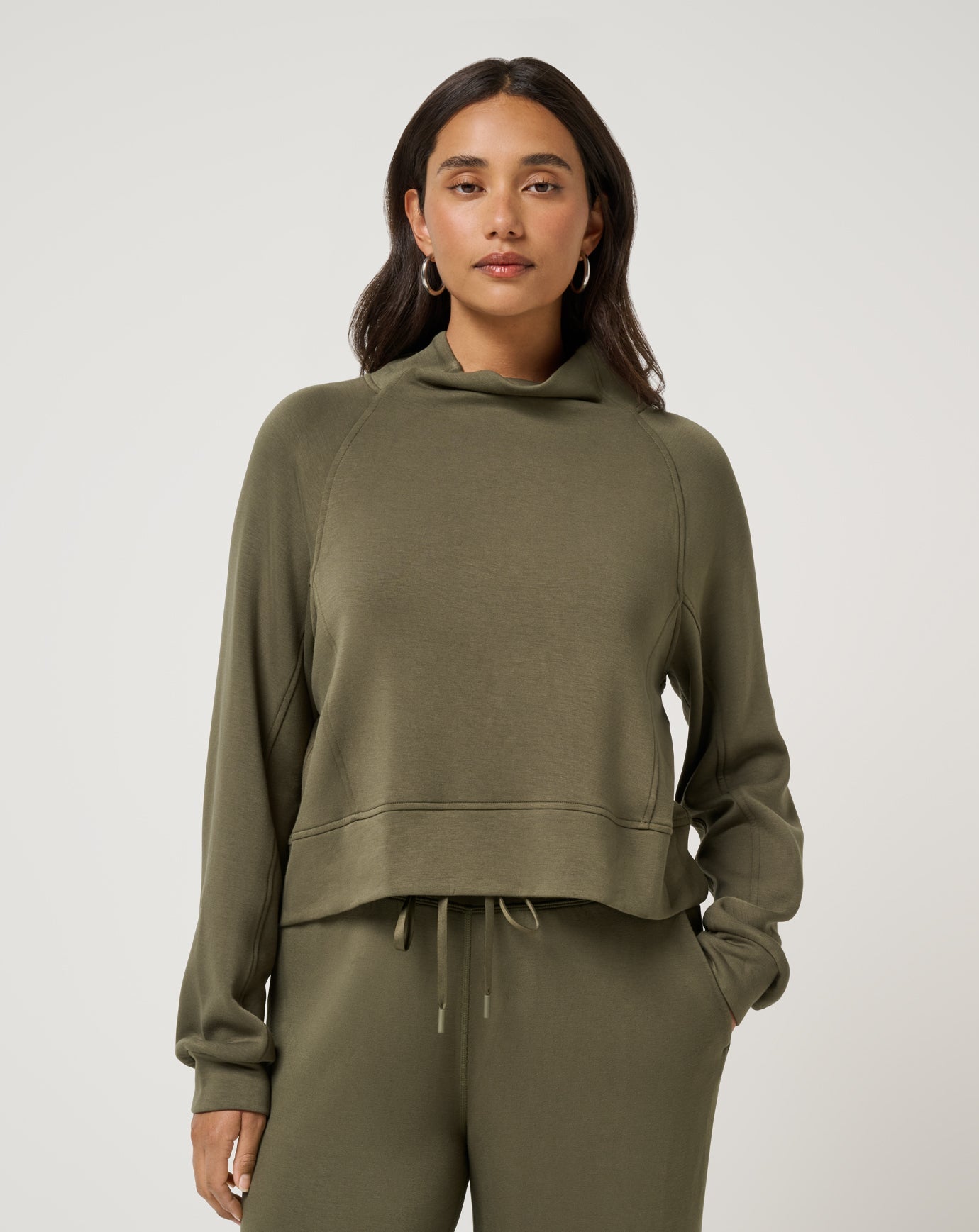 TravisMathew | Skyloft Soft Funnel Neck
