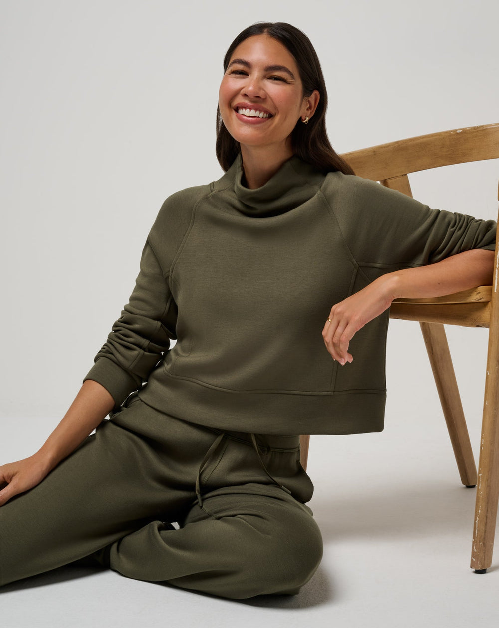 TravisMathew | Skyloft Soft Funnel Neck