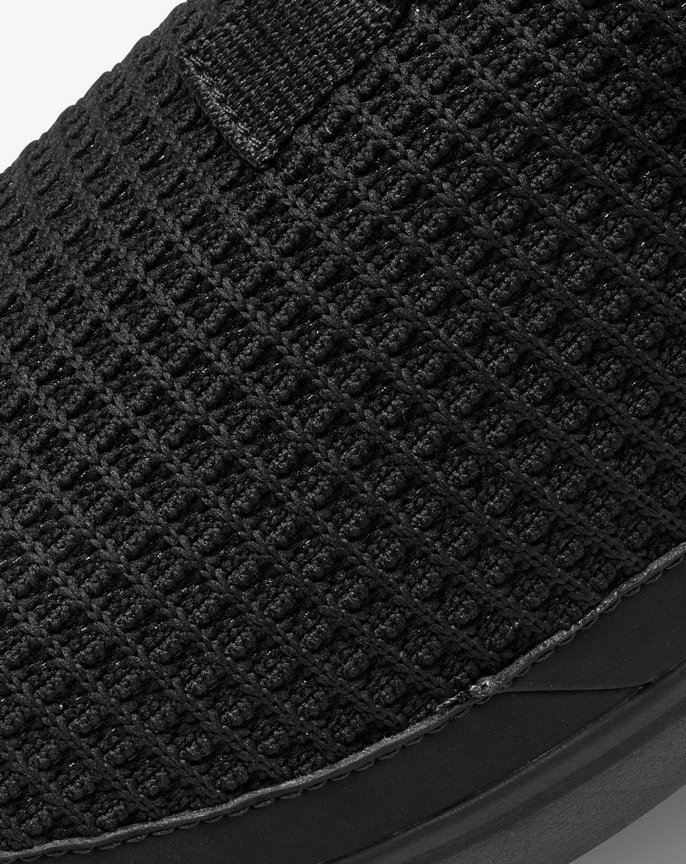 TravisMathew | The Modern Lounge